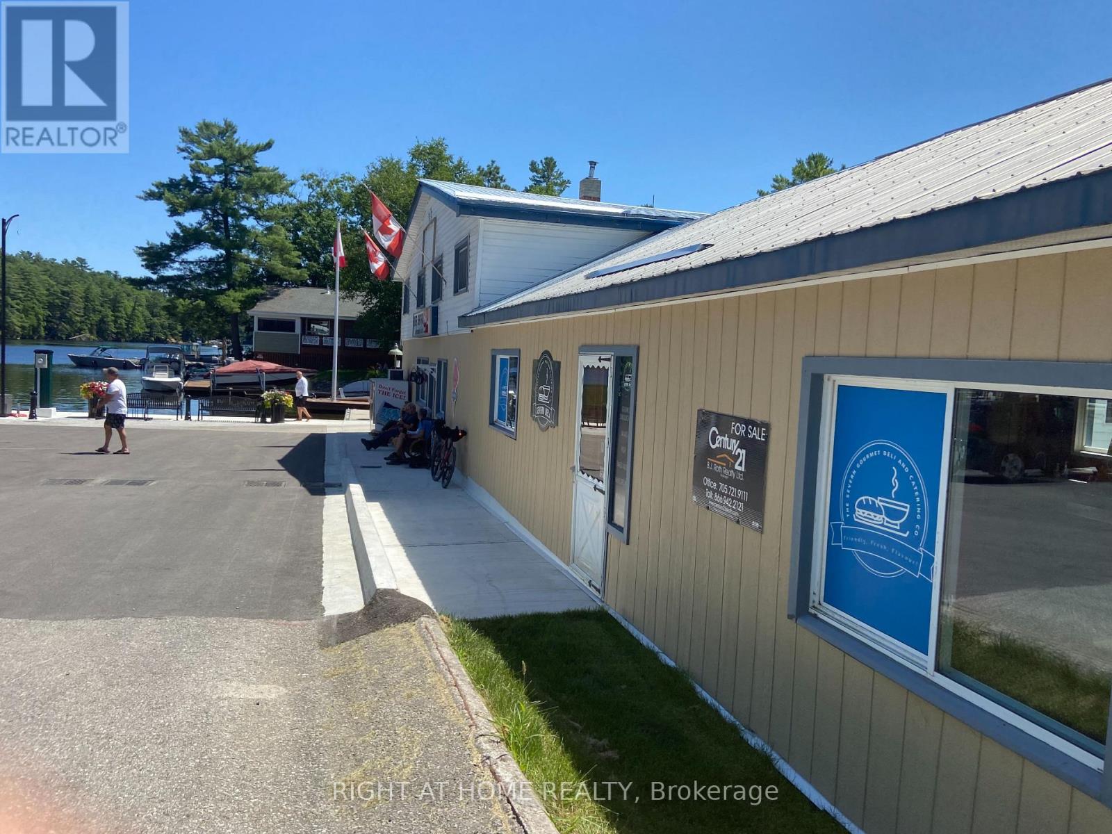 1725 EARL HAID AVENUE, Severn, Ontario