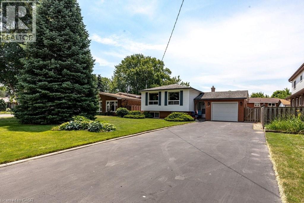 409 Mohawk Road W, Hamilton, Ontario  L9C 1W5 - Photo 3 - 40844134