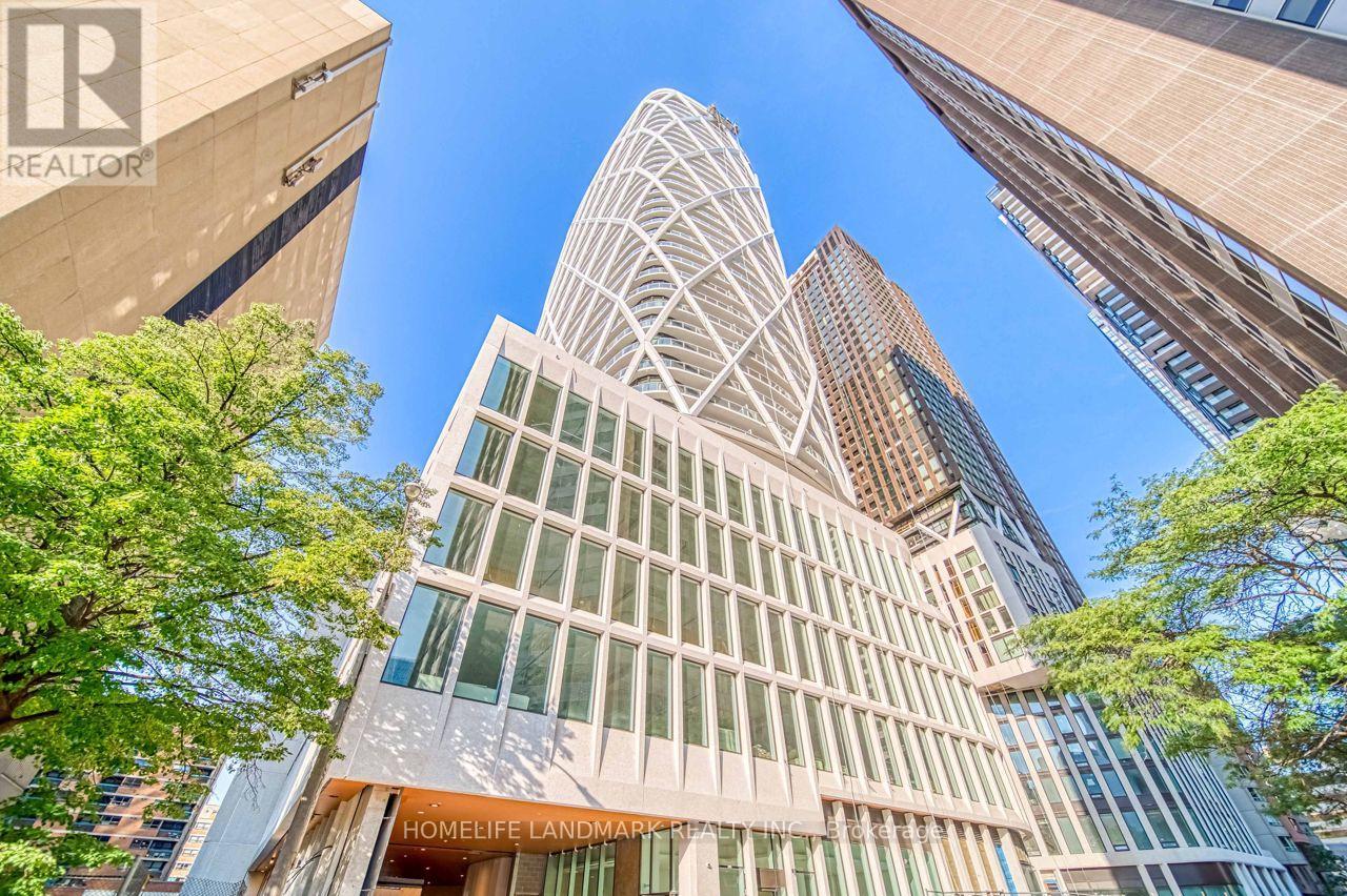 1919 - 230 SIMCOE STREET, Toronto, Ontario