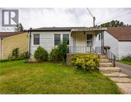 82 SALISBURY Avenue, brantford, Ontario