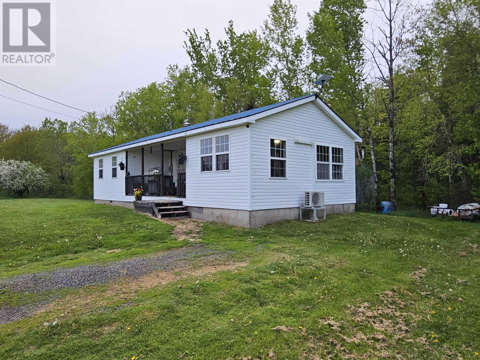 128 Robinson Road, Amherst Head, Nova Scotia  B4H 3Y2 - Photo 4 - 202612537