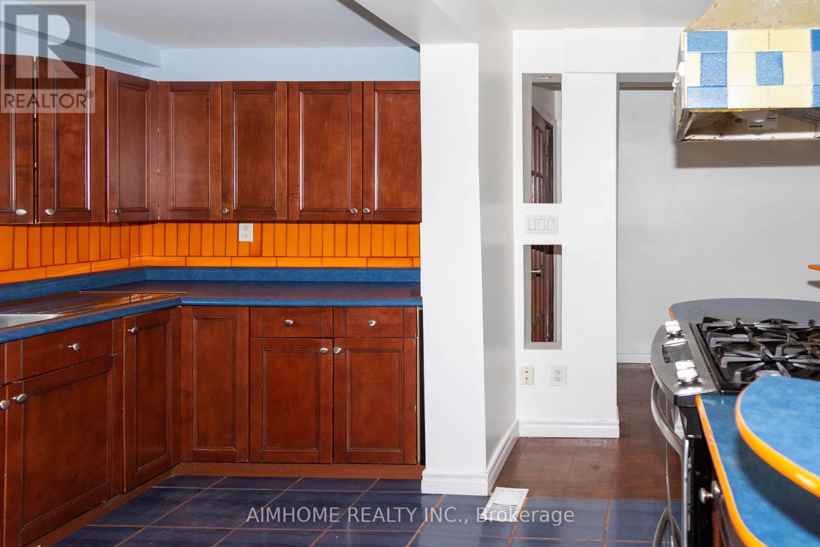 9890 Bayview Avenue, Richmond Hill, Ontario  L4C 2L3 - Photo 10 - N13476564