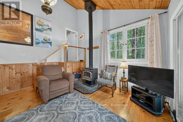 406 Mazinaw Lake Road, Addington Highlands, Ontario  K0K 1H0 - Photo 11 - X13631158