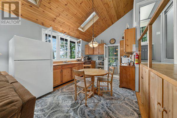 406 Mazinaw Lake Road, Addington Highlands, Ontario  K0K 1H0 - Photo 20 - X13631158