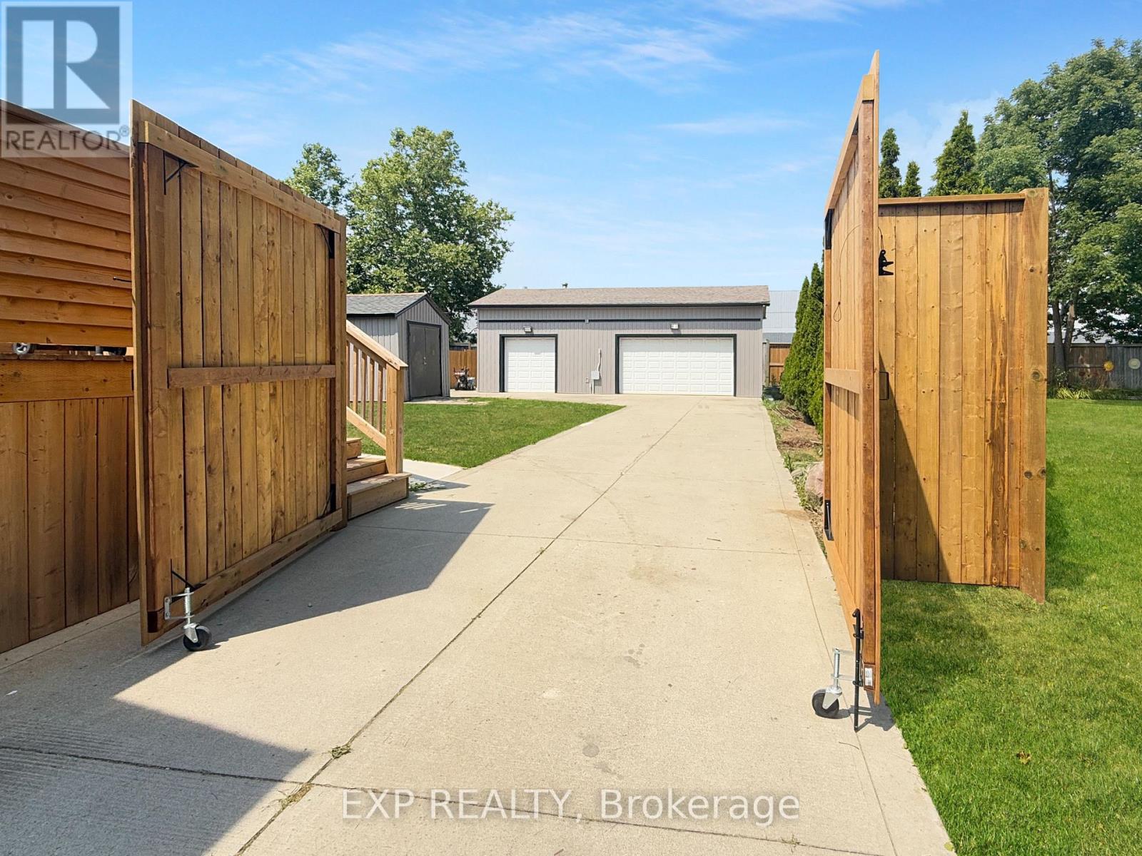 17 Greenfield Court, London South, Ontario  N6E 1K9 - Photo 27 - X13631160