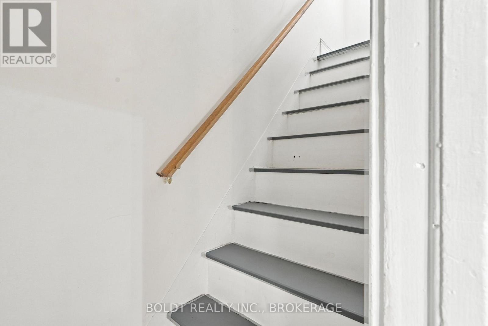 42 Thomas Street, St. Catharines, Ontario  L2R 6L9 - Photo 20 - X13631164
