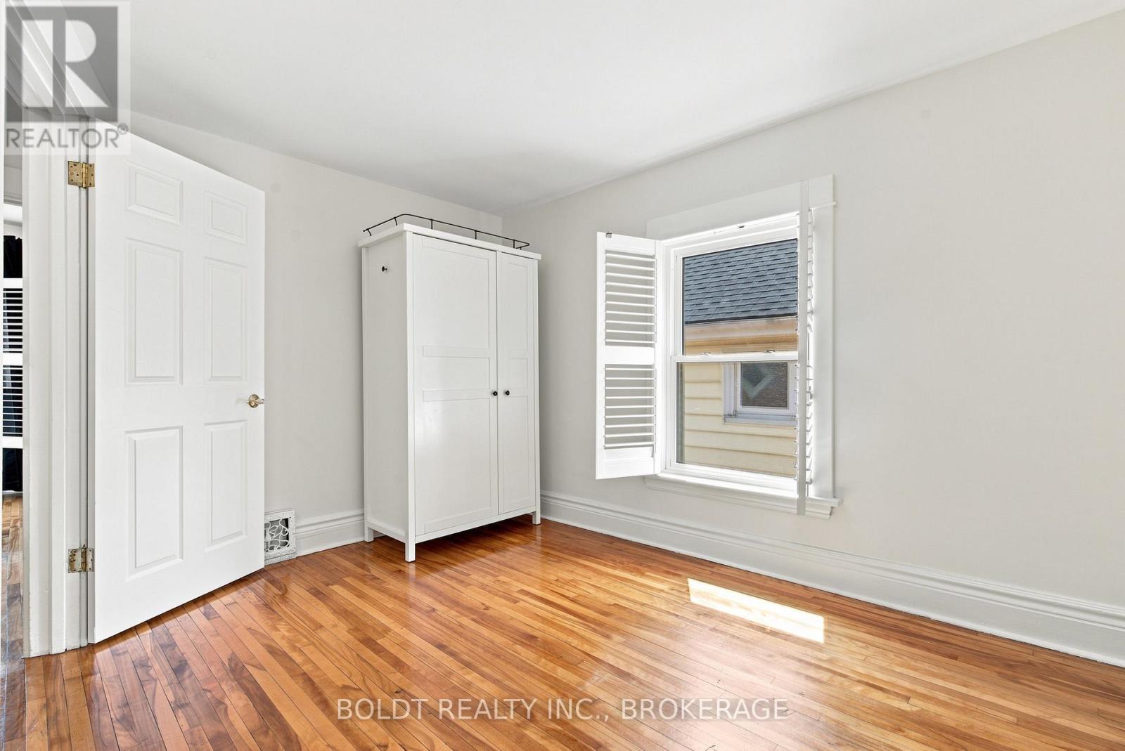 42 Thomas Street, St. Catharines, Ontario  L2R 6L9 - Photo 24 - X13631164