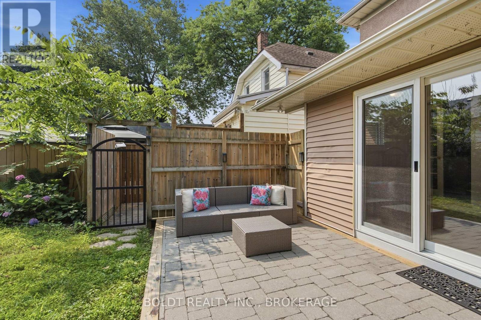 42 Thomas Street, St. Catharines, Ontario  L2R 6L9 - Photo 33 - X13631164