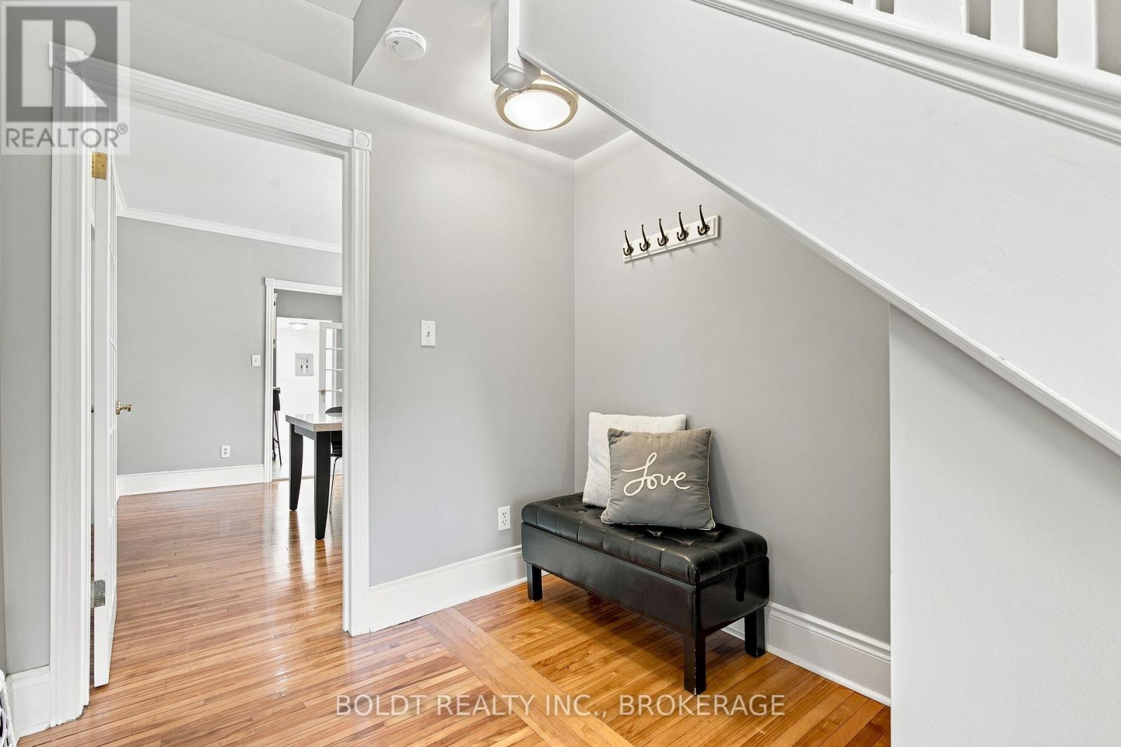 42 Thomas Street, St. Catharines, Ontario  L2R 6L9 - Photo 7 - X13631164