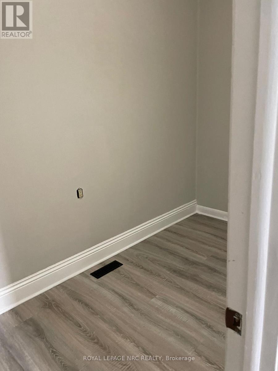 5751 Leonard Avenue, Niagara Falls, Ontario  L2G 4R4 - Photo 14 - X13631168