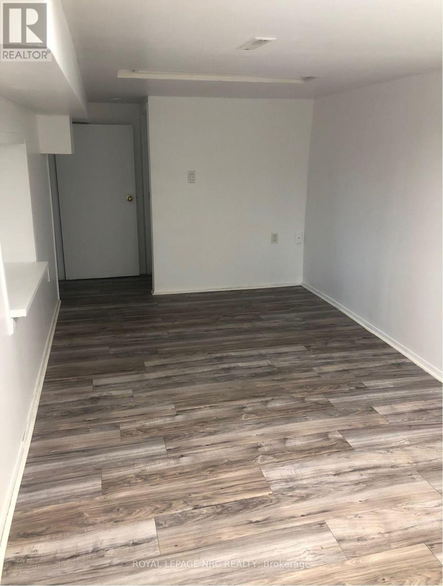 5751 Leonard Avenue, Niagara Falls, Ontario  L2G 4R4 - Photo 19 - X13631168