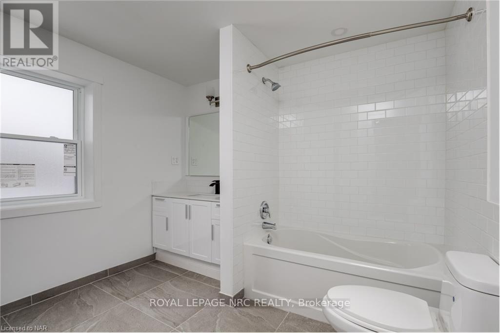 5751 Leonard Avenue, Niagara Falls, Ontario  L2G 4R4 - Photo 6 - X13631168