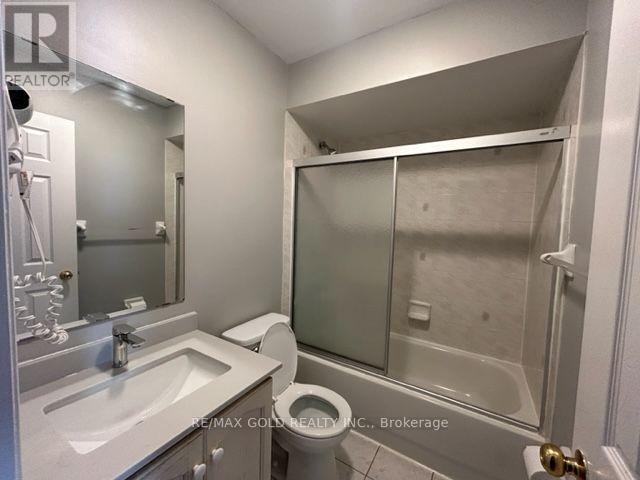 6863 Apex Court, Mississauga, Ontario  L5N 7H6 - Photo 13 - W13612896