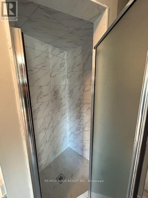 6863 Apex Court, Mississauga, Ontario  L5N 7H6 - Photo 11 - W13612896
