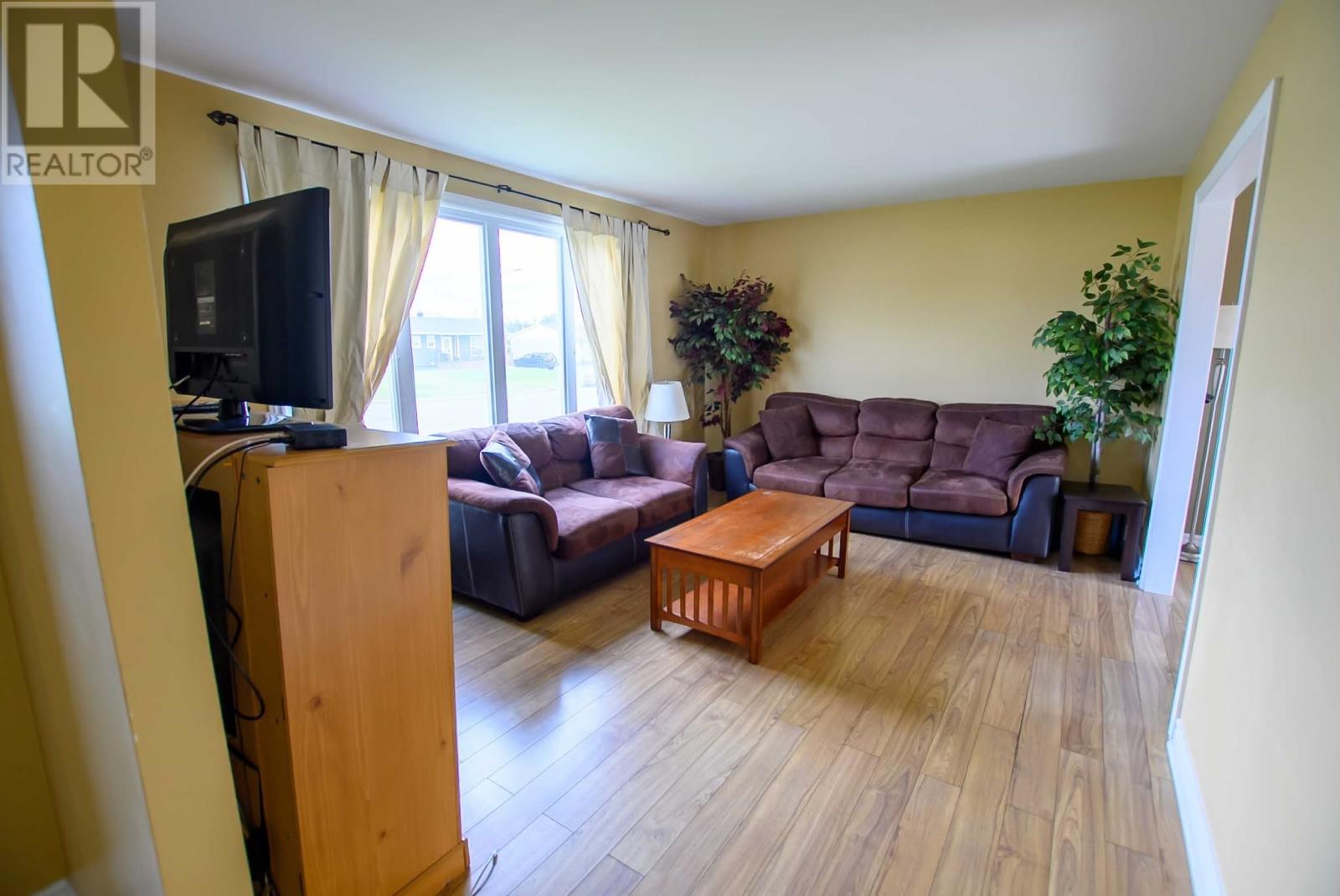 908 Tamarck Drive, Labrador City — photo 17