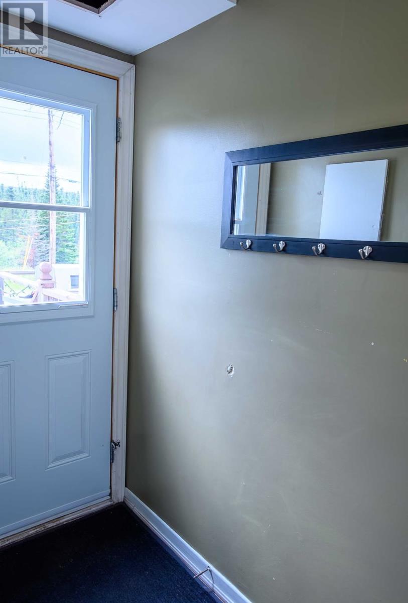 908 Tamarck Drive, Labrador City — photo 6
