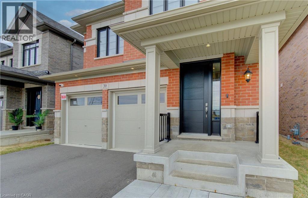 39 Guernsey Drive, Kitchener, Ontario  N2R 0T7 - Photo 3 - 40814689