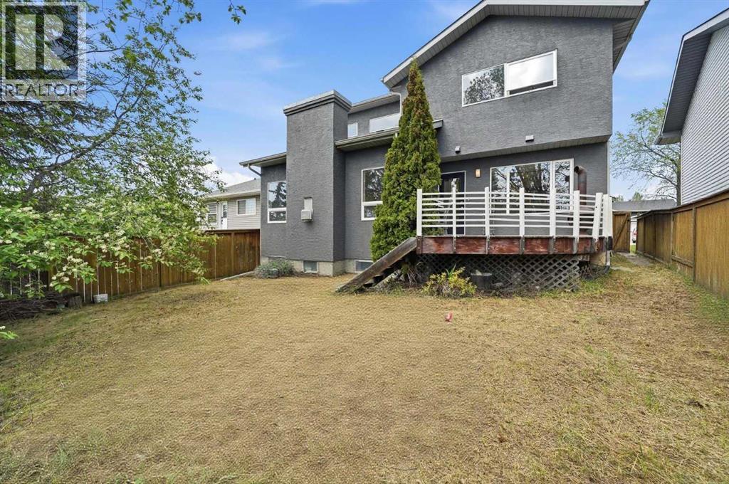 142 Elizabeth Way SE, Airdrie, Alberta  T4B 2H5 - Photo 35 - A2315191