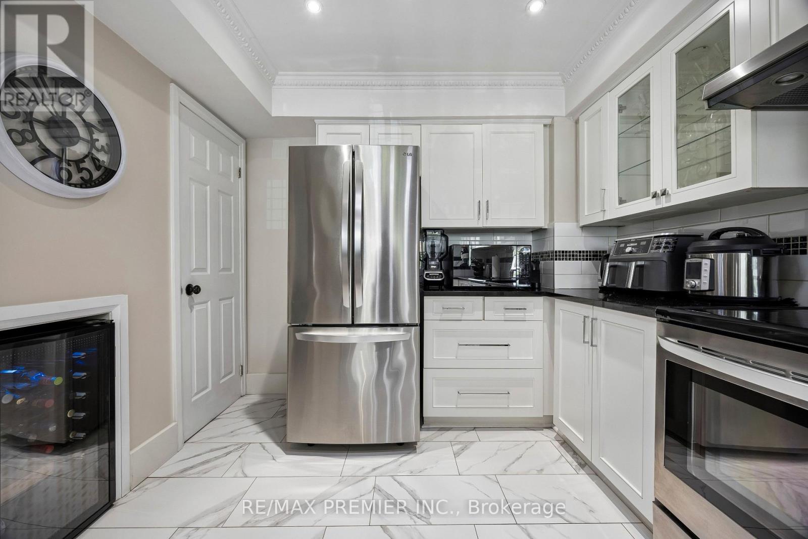 8 - 100 Arbors Lane, Vaughan, Ontario L4L 7G4 - Photo 7 - N13417548
