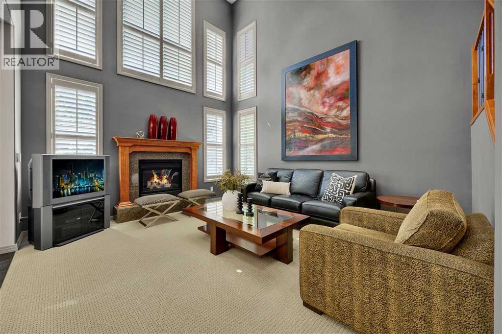 146 Springborough Point SW, Calgary, Alberta  T3H 5T5 - Photo 7 - A2332993