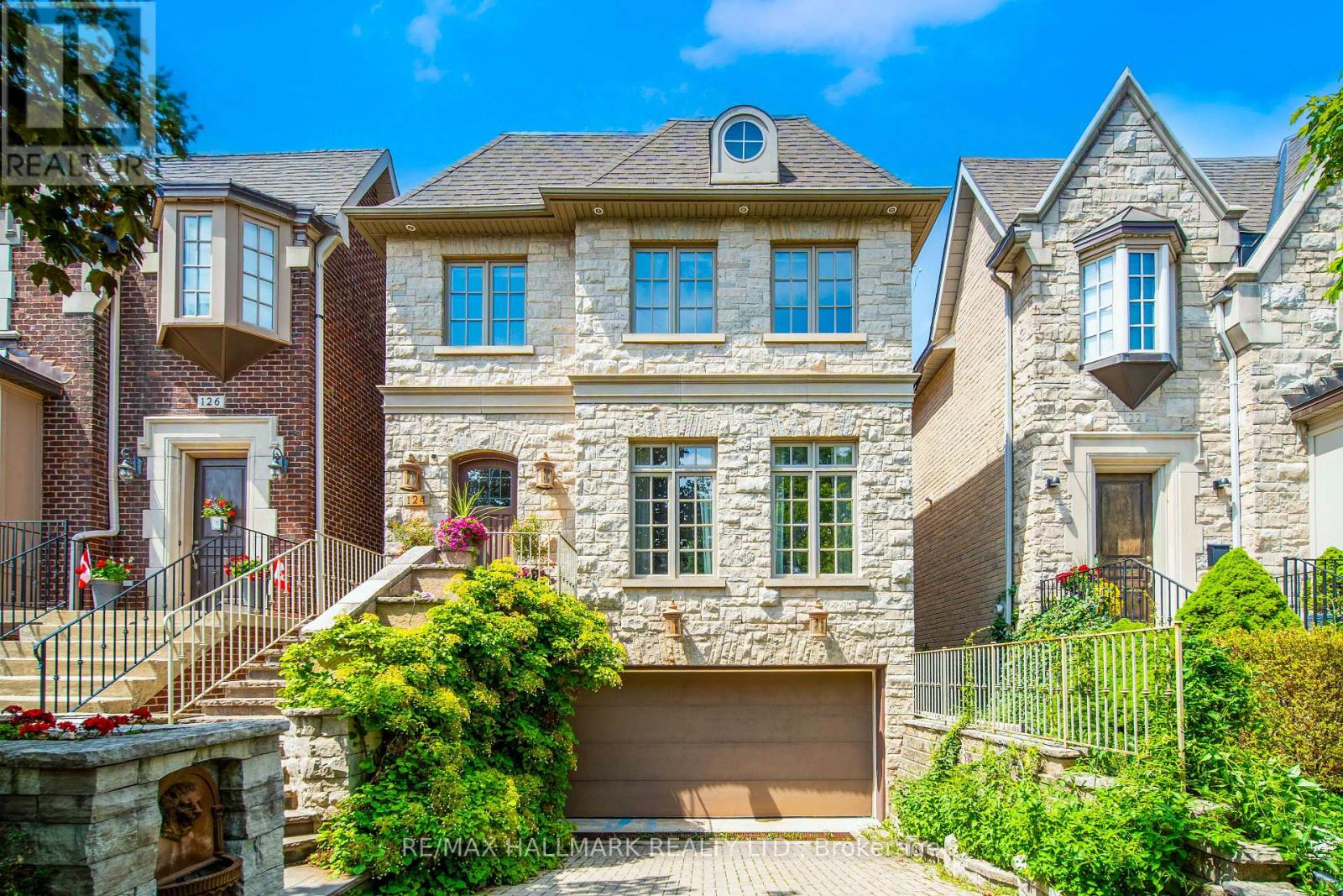 124 Felbrigg Avenue, Toronto, Ontario  M5M 2M5 - Photo 4 - C13532878