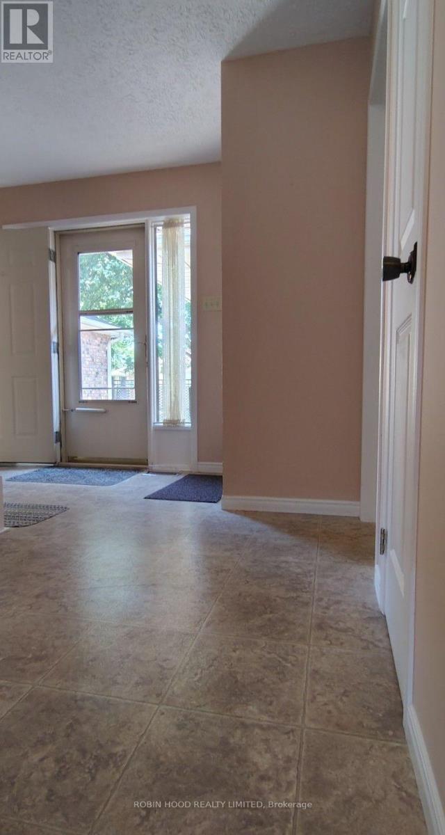 Unit 11 - 21 Earl Drive, Chatham-Kent, Ontario  N7M 6E6 - Photo 29 - X12946986