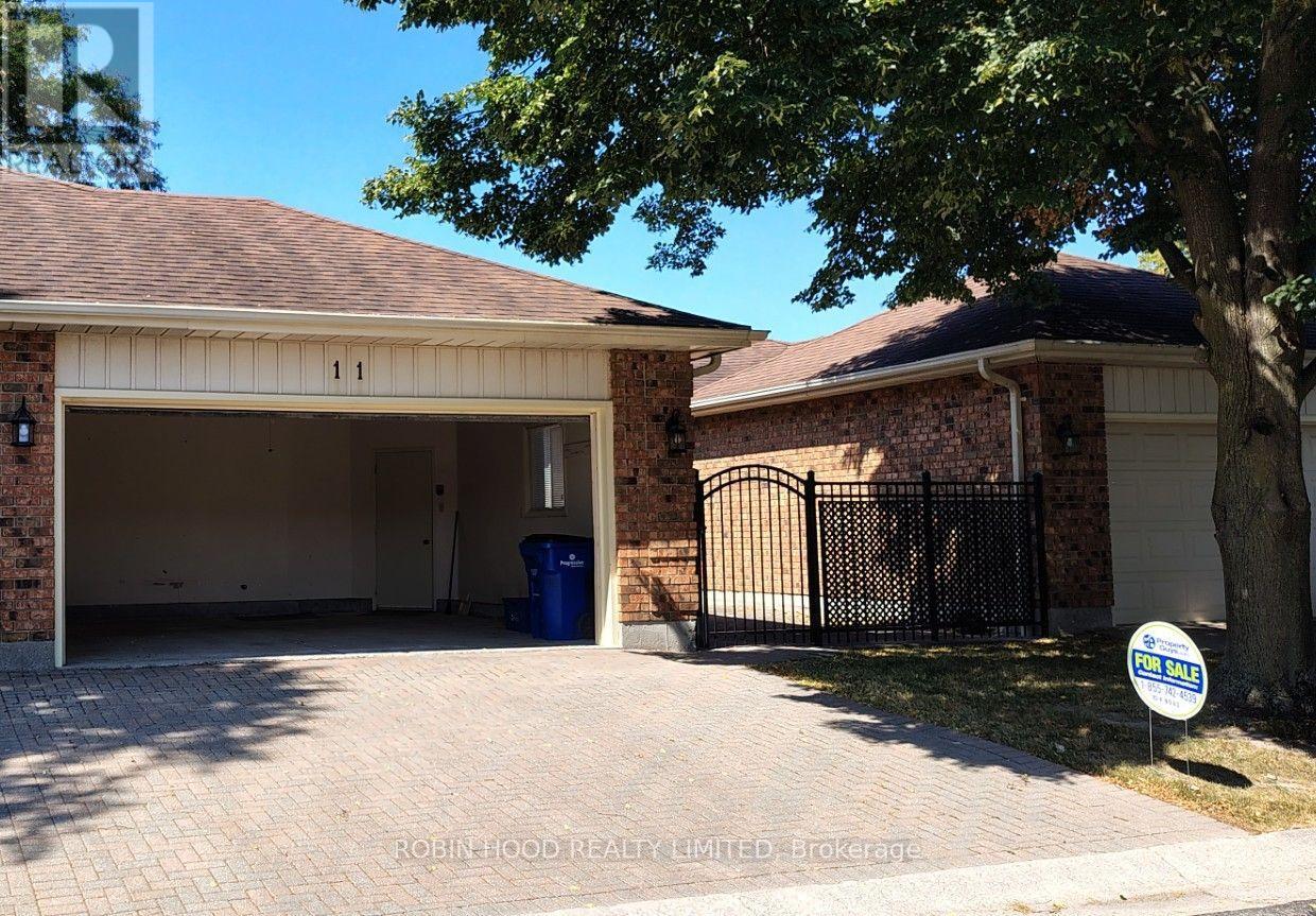 Unit 11 - 21 Earl Drive, Chatham-Kent, Ontario  N7M 6E6 - Photo 3 - X12946986