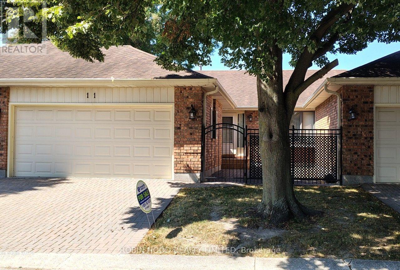 Unit 11 - 21 Earl Drive, Chatham-Kent, Ontario  N7M 6E6 - Photo 2 - X12946986