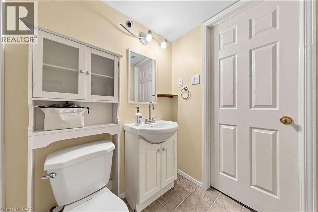110 Activa Avenue Unit# A5, Kitchener, Ontario N2E 4K4 - Photo 39 - 40845508