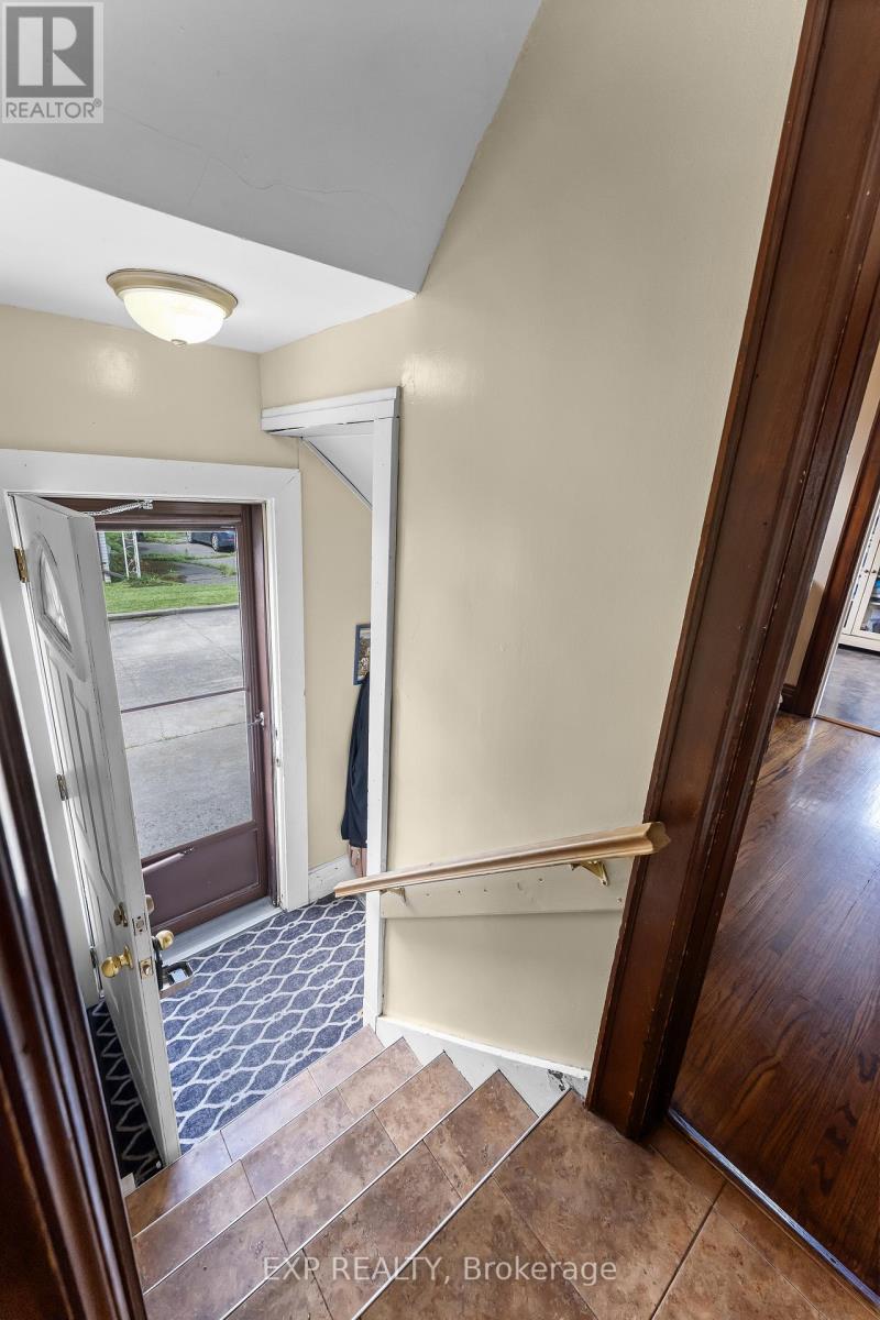 3938 Main Street, Niagara Falls, Ontario  L2G 6B6 - Photo 18 - X13631246