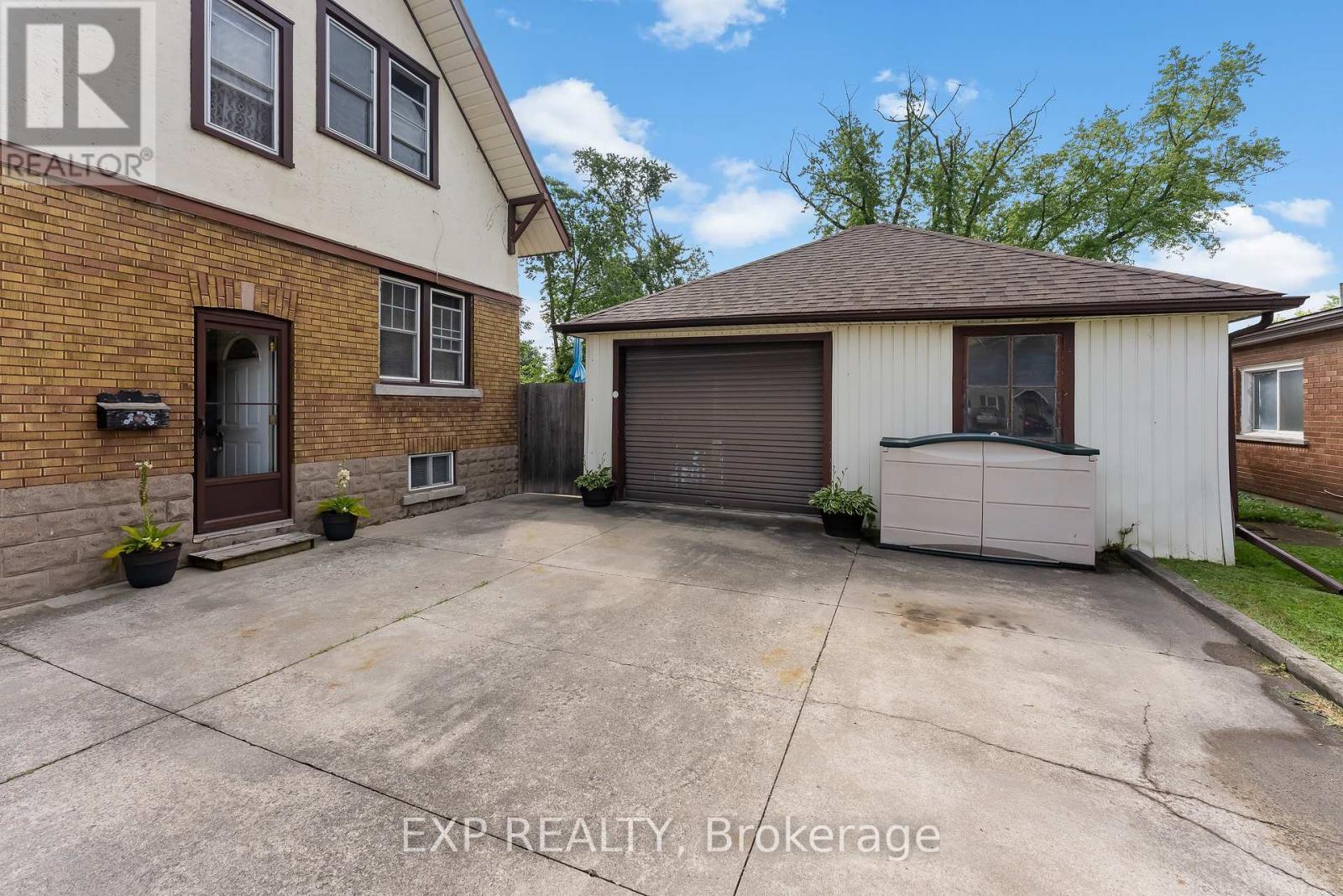 3938 Main Street, Niagara Falls, Ontario  L2G 6B6 - Photo 3 - X13631246