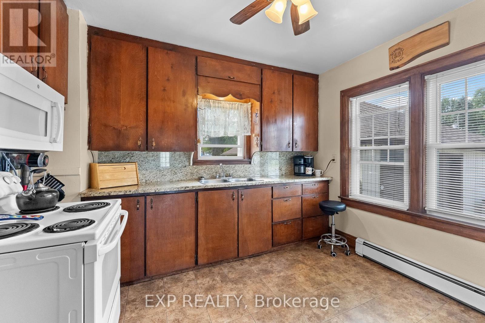 3938 Main Street, Niagara Falls, Ontario  L2G 6B6 - Photo 32 - X13631246