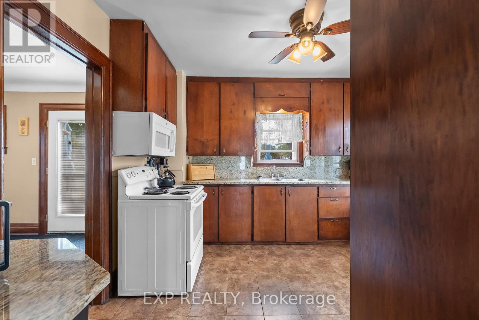 3938 Main Street, Niagara Falls, Ontario  L2G 6B6 - Photo 33 - X13631246