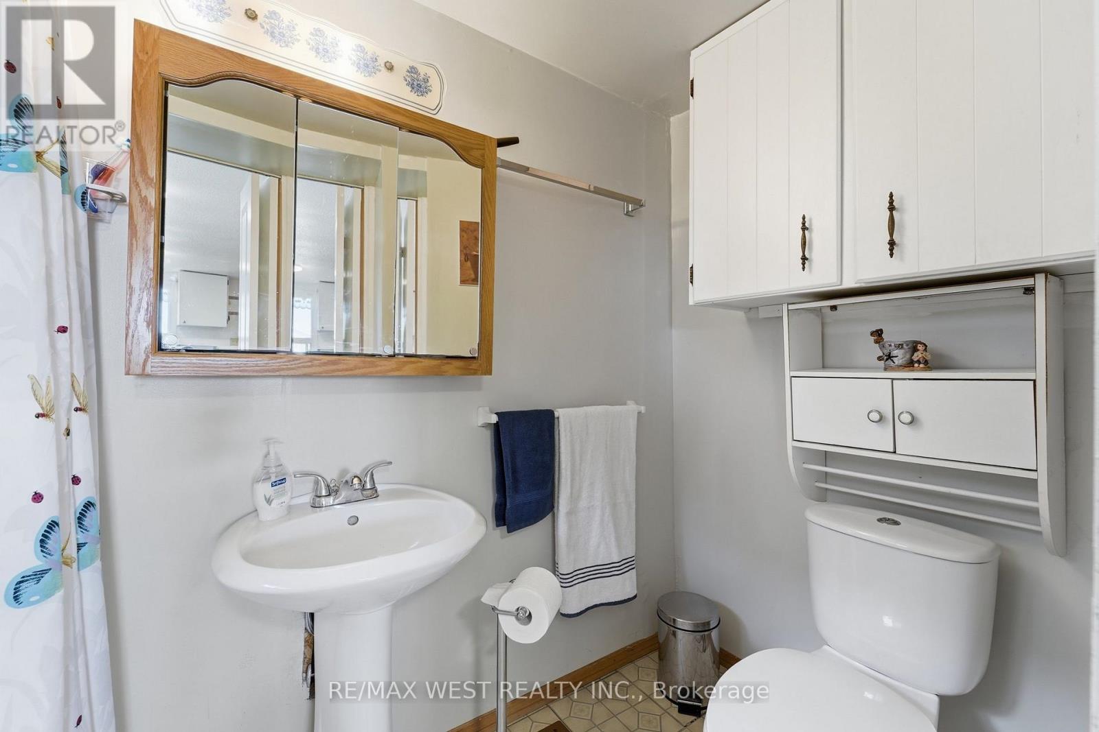 2234 Crystal Beach Road, Innisfil, Ontario  L9S 3W9 - Photo 14 - N13631286