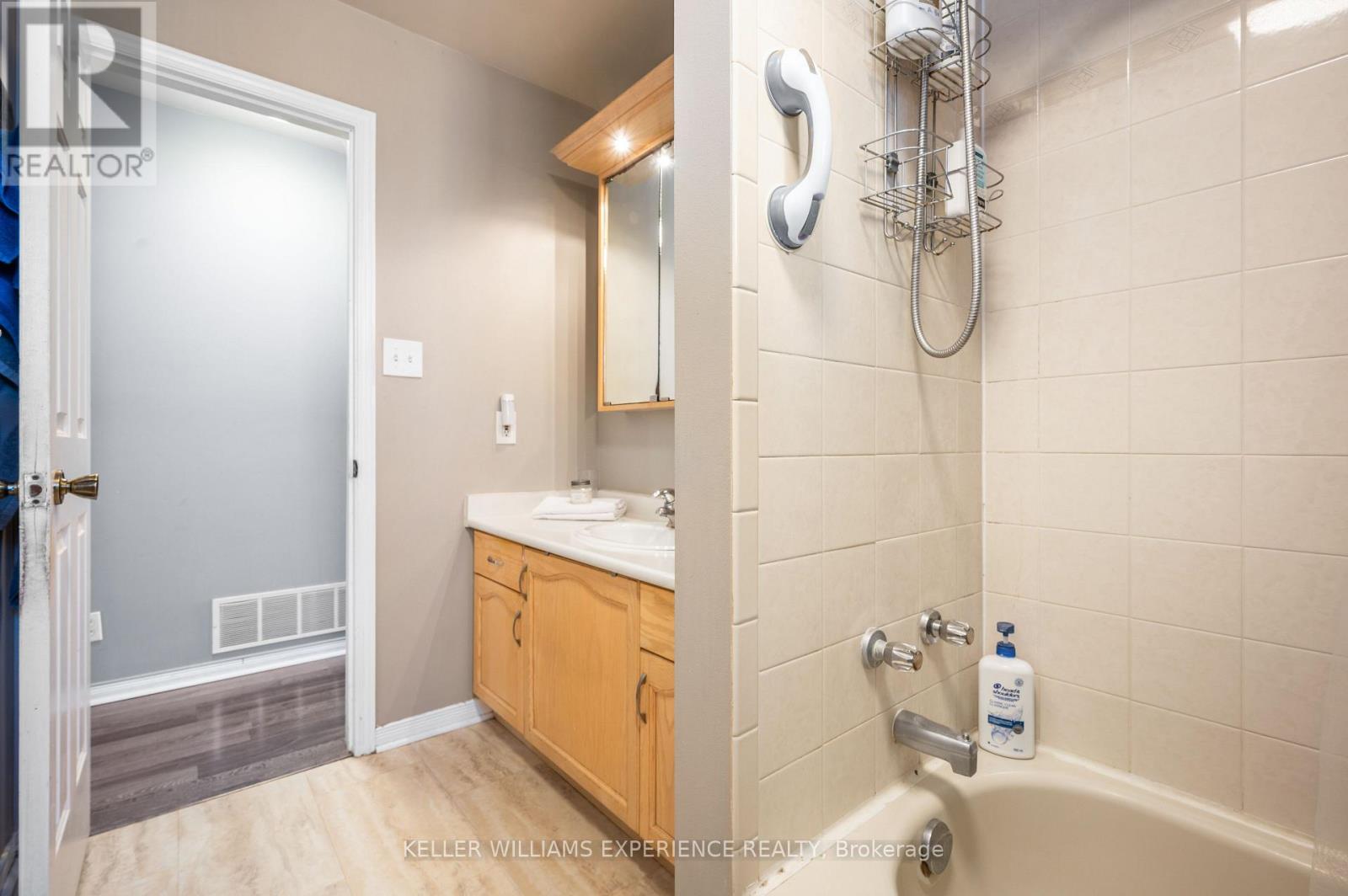 321 Park Street, Orillia, Ontario  L3V 7R6 - Photo 16 - S13631232