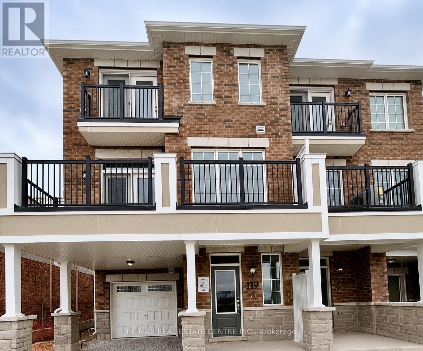 119 PEAREN LANE, Barrie, Ontario