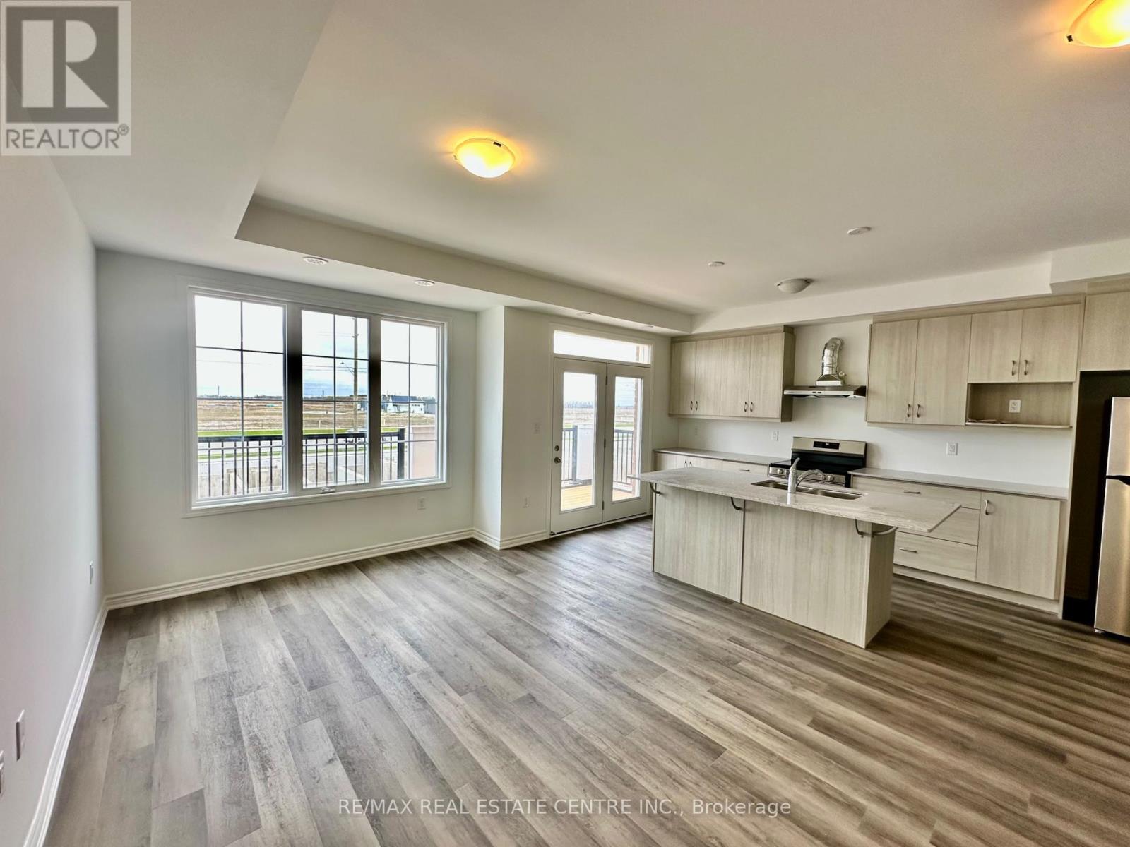 119 Pearen Lane, Barrie, Ontario  L9J 0G5 - Photo 11 - S13631260
