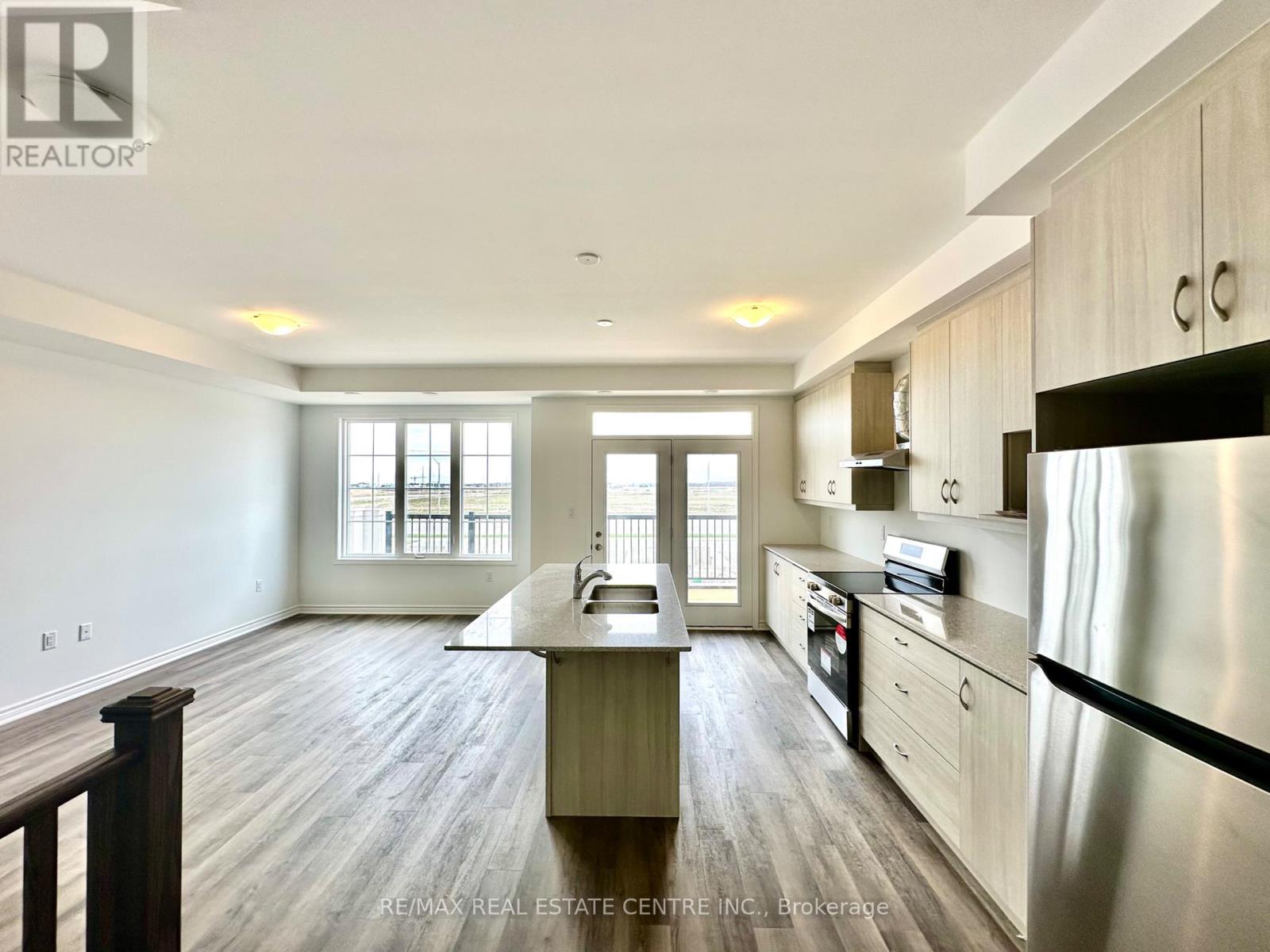 119 Pearen Lane, Barrie, Ontario  L9J 0G5 - Photo 14 - S13631260