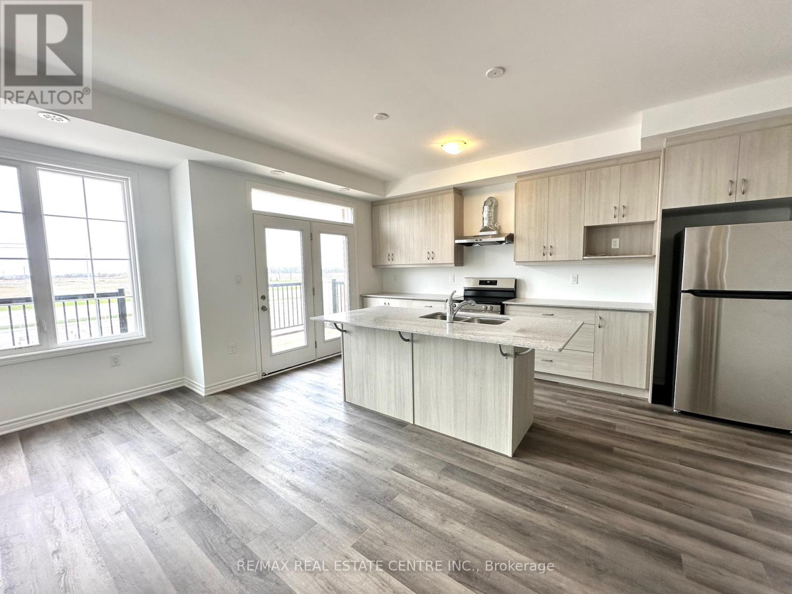 119 Pearen Lane, Barrie, Ontario  L9J 0G5 - Photo 15 - S13631260