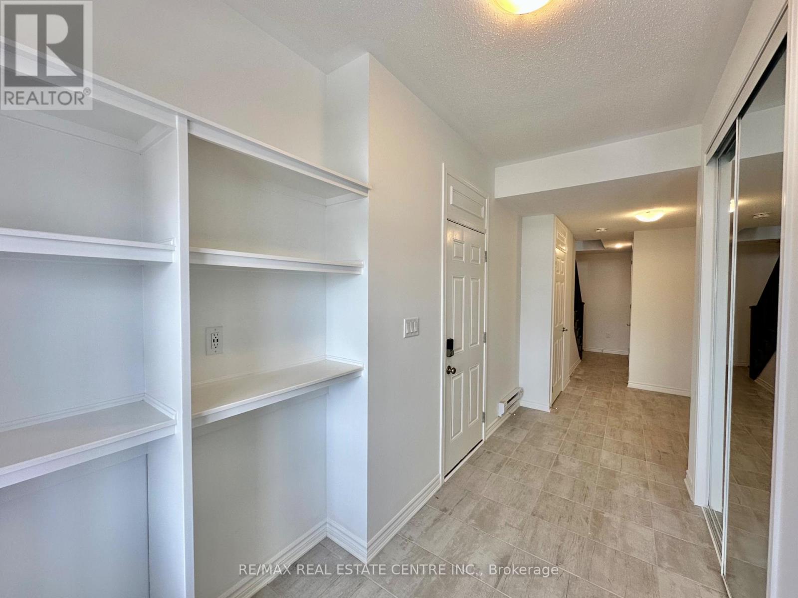 119 Pearen Lane, Barrie, Ontario  L9J 0G5 - Photo 5 - S13631260