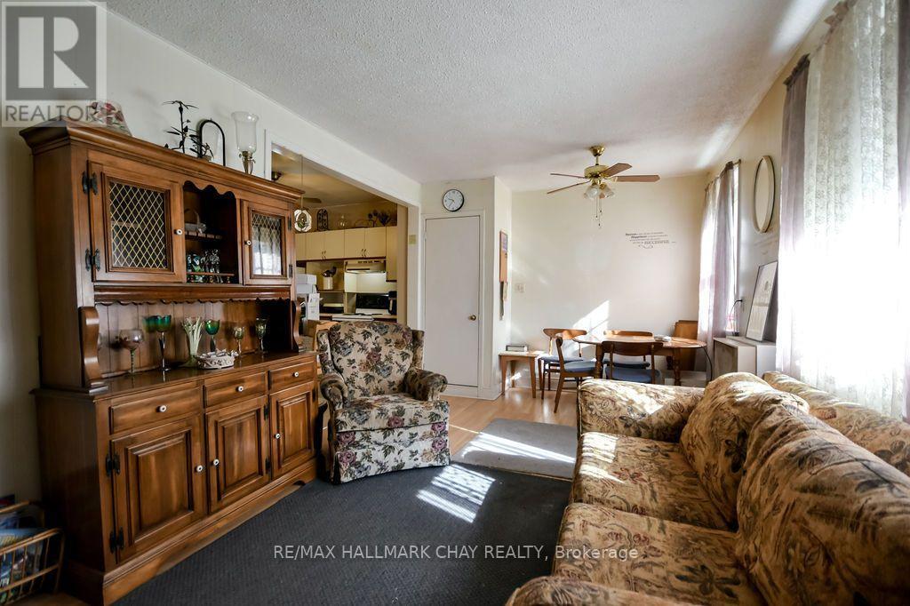 168 Anne Street S, Barrie, Ontario  L4N 2E5 - Photo 4 - S13631262