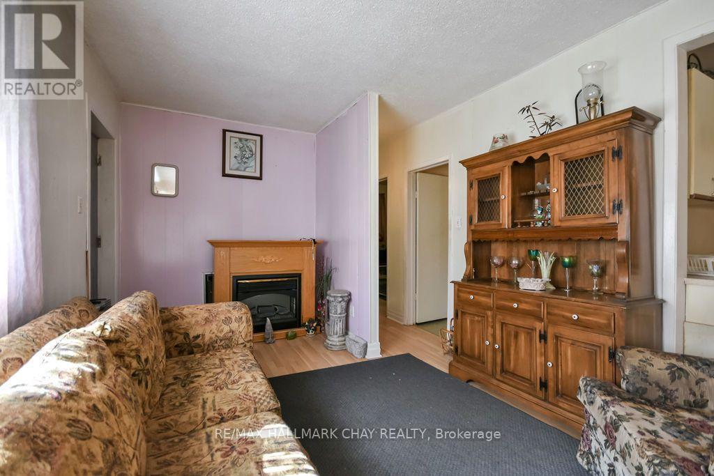168 Anne Street S, Barrie, Ontario  L4N 2E5 - Photo 6 - S13631262