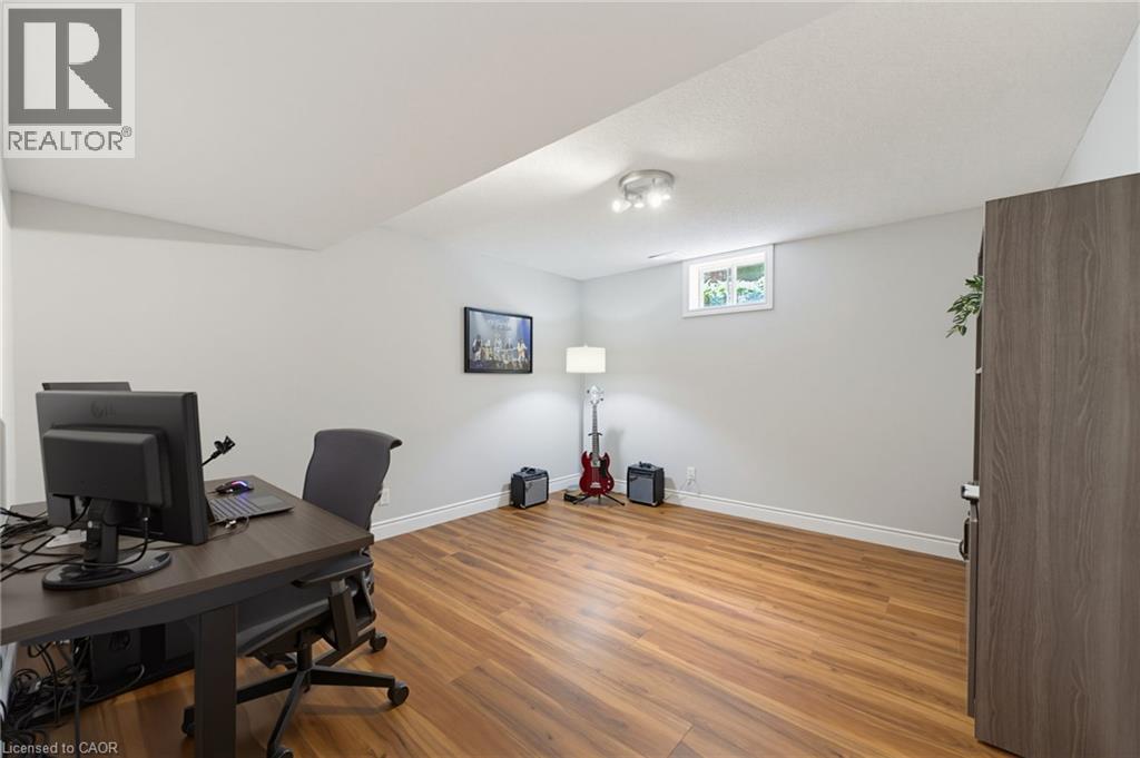 127 Michener Crescent, Kitchener, Ontario  N2A 3V3 - Photo 25 - 40852838