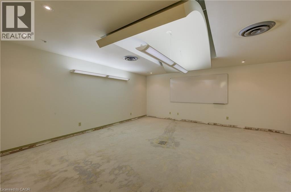 508 Riverbend Drive Unit# Lc1, Kitchener, Ontario  N2K 3S2 - Photo 17 - 40769123