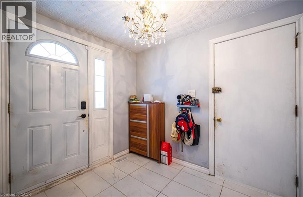 87 Lorraine Avenue Unit# Front, Kitchener, Ontario  N2B 2N1 - Photo 3 - 40846486