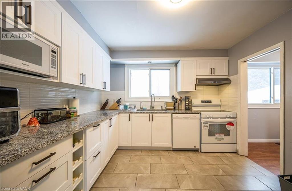 87 Lorraine Avenue Unit# Front, Kitchener, Ontario  N2B 2N1 - Photo 10 - 40846486