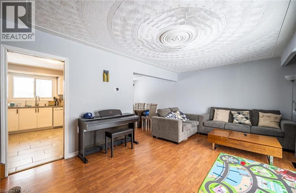 87 Lorraine Avenue Unit# Front, Kitchener, Ontario  N2B 2N1 - Photo 5 - 40846486