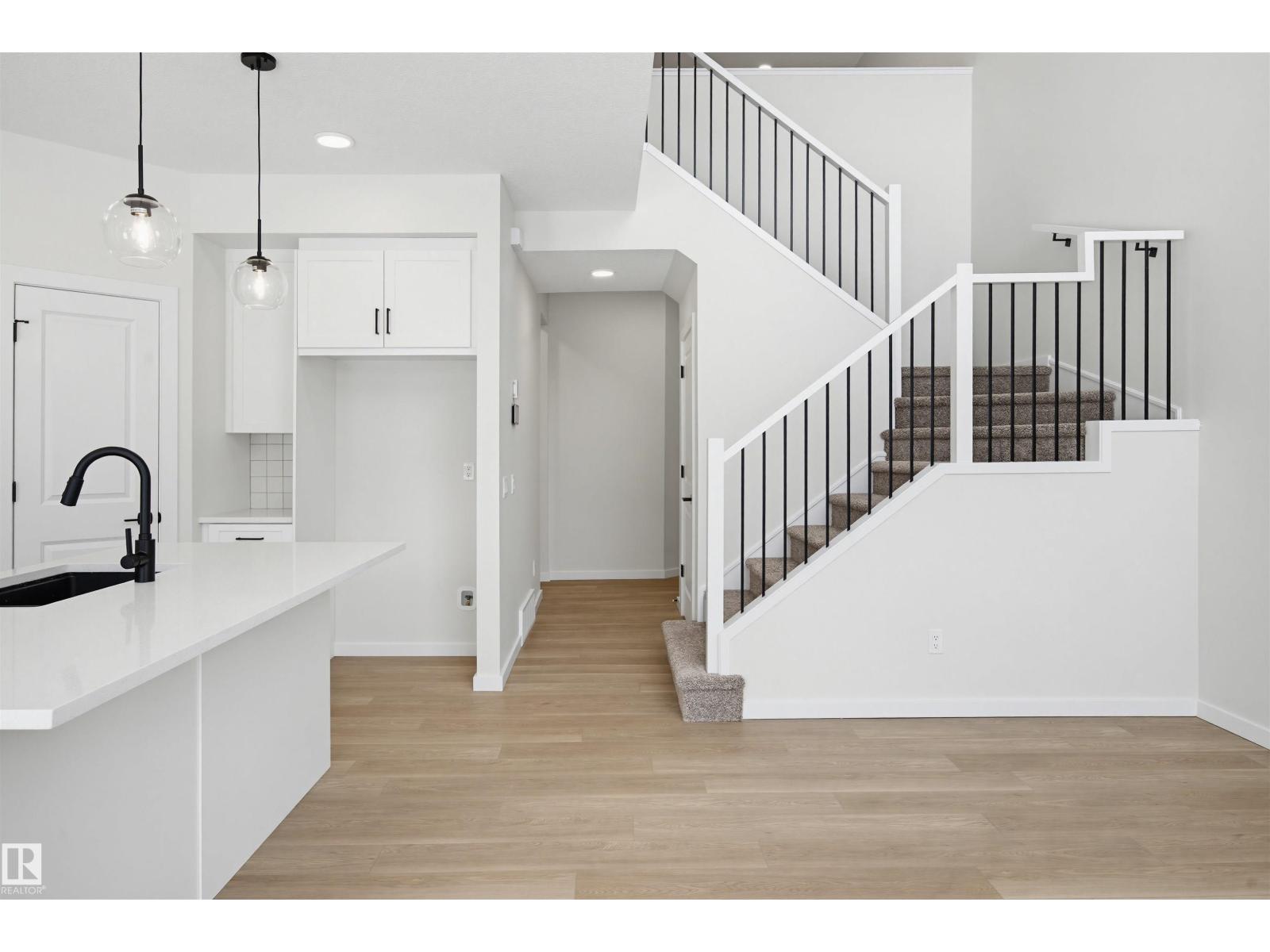 2535 211 St NW, Edmonton, Alberta  T6M 3H1 - Photo 13 - E4469754
