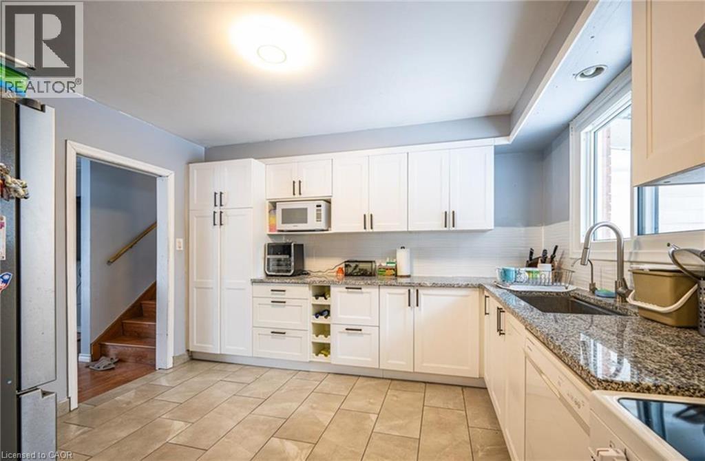 87 Lorraine Avenue Unit# Front, Kitchener, Ontario  N2B 2N1 - Photo 11 - 40846486