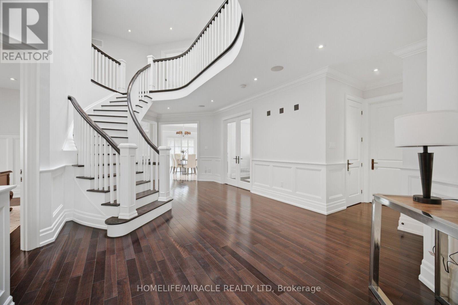 2152 Manor Hill Drive, Mississauga, Ontario  L5M 5H9 - Photo 10 - W13631230